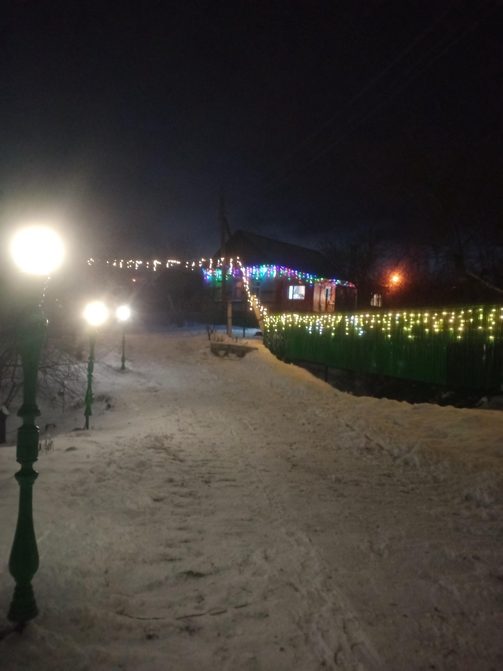 Сдам посуточно теплый и кирпичный дом